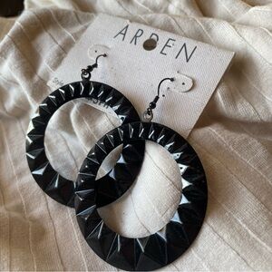 Arden Black Glossy Geometric Earrings